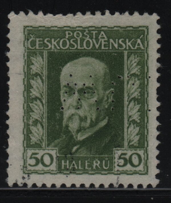 Tsjecho-Slowakije Mi.-Nr. 222 doorboord (CZ-0125)